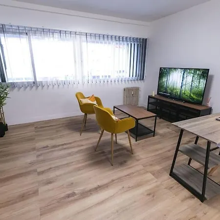 Estudio-oficina Moderno, Centro De